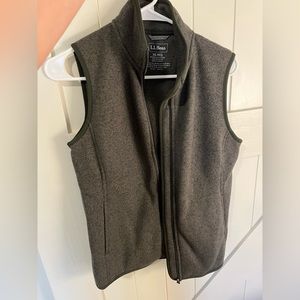 L bean fleece sweater vest